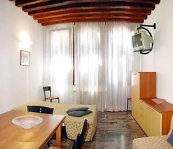 Venice Apartments